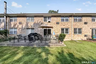 35 Woodway Rd, Stamford, CT 06902 - Photo 25