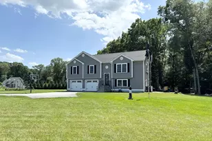 321 Day St, Brooklyn, CT 06234 - Photo 3