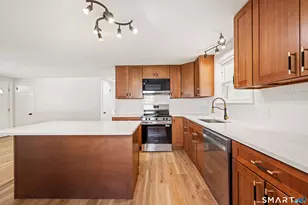 24 Pentlow Ave, New Britain, CT 06053 - Photo 9