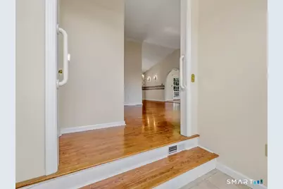 2 Brocketts Lane, Branford, CT 06405 - Photo 5
