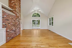 2 Brocketts Ln, Branford, CT 06405 - Photo 13