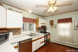 12 Edgewood Ave, Ansonia, CT 06401 - Photo 15