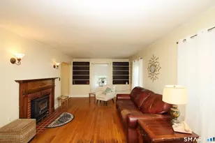12 Edgewood Ave, Ansonia, CT 06401 - Photo 7