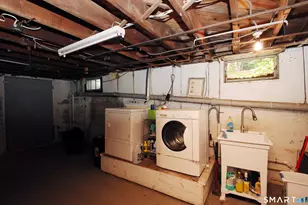 12 Edgewood Ave, Ansonia, CT 06401 - Photo 29