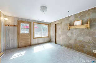 31 Holly St, Waterbury, CT 06706 - Photo 13