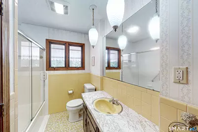 31 Holly Street, Waterbury, CT 06706 - Photo 15