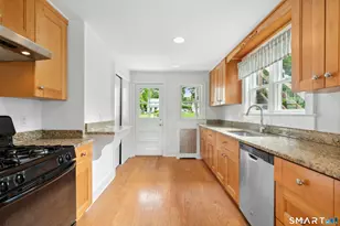 290 Soundview Ave, Stamford, CT 06902 - Photo 5