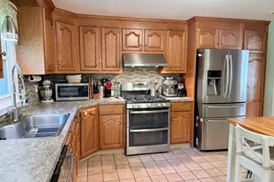 166 Stevens Ln, Glastonbury, CT 06033 - Photo 9
