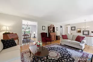 1451 Neipsic Rd, Glastonbury, CT 06033 - Photo 7