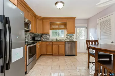 32 Sherwood Place #32, Fairfield, CT 06890 - Photo 7