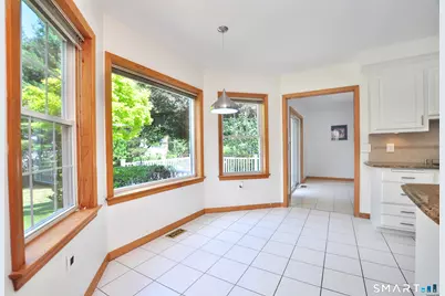 24 Wintonbury Drive, Farmington, CT 06032 - Photo 17