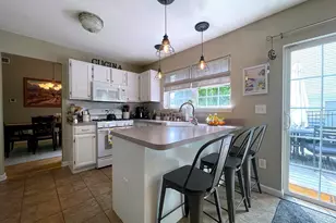 38 Wildflower Ln, Middletown, CT 06457 - Photo 5