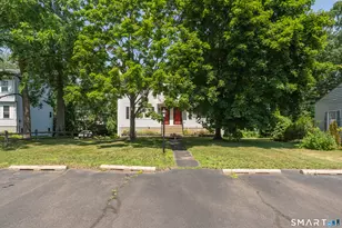 10 Clancy Rd, Branford, CT 06405 - Photo 35