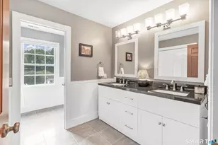 17 Plumtrees Rd, Newtown, CT 06470 - Photo 29
