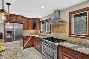 22 Beaver Dam Trail, Old Saybrook, CT 06475 - Photo 5