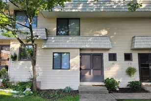 35 Mountain Laurel Ct, Cromwell, CT 06416 - Photo 1