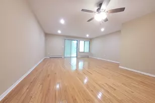 35 Mountain Laurel Ct, Cromwell, CT 06416 - Photo 5