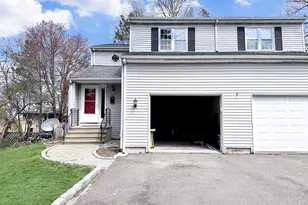 203 Capewell Ave, Waterbury, CT 06708 - Photo 5