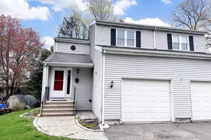 203 Capewell Ave, Waterbury, CT 06708 - Photo 3