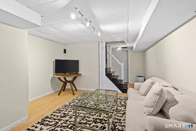 255 Mountain Road, West Hartford, CT 06107 - Photo 27