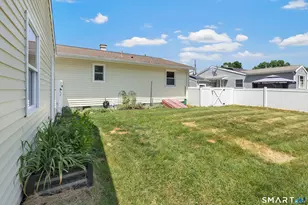 105 Sunset Dr, Derby, CT 06418 - Photo 29