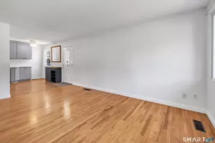 105 Sunset Dr, Derby, CT 06418 - Photo 3