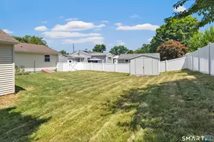 105 Sunset Dr, Derby, CT 06418 - Photo 27