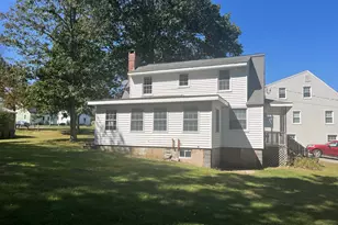 4 S Edgewood Rd, East Lyme, CT 06357 - Photo 11
