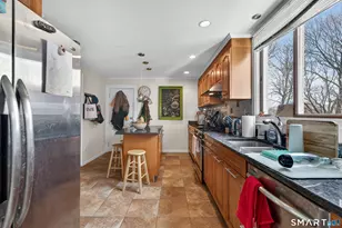 224 Huntington St, New Haven, CT 06511 - Photo 7
