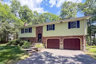 1258 Saybrook Rd, Middletown, CT 06457 - Photo 1