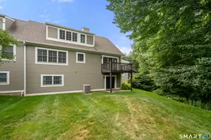 20 Carrie Cir, Fairfield, CT 06825 - Photo 3