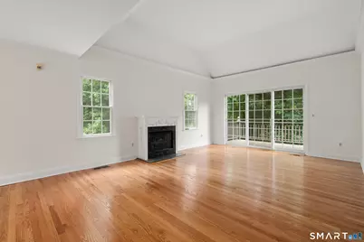 20 Carrie Circle #20, Fairfield, CT 06825 - Photo 5