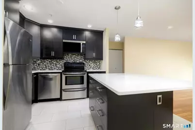 51 Schuyler Avenue #3B, Stamford, CT 06902 - Photo 5