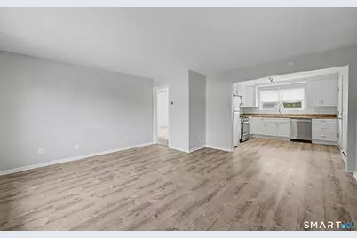 48 Nelson Street #D, Stamford, CT 06902 - Photo 7