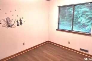 9 Jewett St, Ansonia, CT 06401 - Photo 7