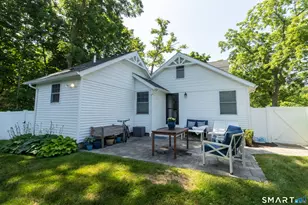 98 Union St, Guilford, CT 06437 - Photo 27