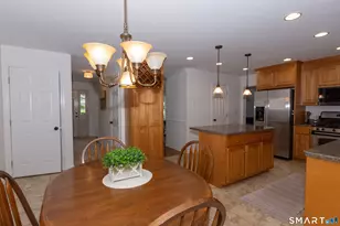 33 Brentwood Dr, Wolcott, CT 06716 - Photo 9