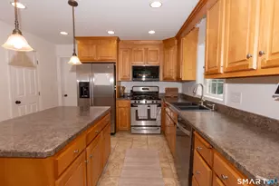 33 Brentwood Dr, Wolcott, CT 06716 - Photo 31