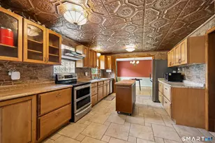 79 Little Brook Dr, Newington, CT 06111 - Photo 7
