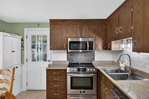 4 Stevens Ave, Ledyard, CT 06339 - Photo 15