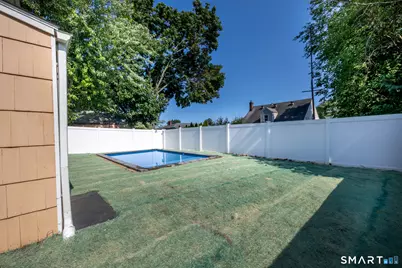 203 Robin Street, Bridgeport, CT 06606 - Photo 21
