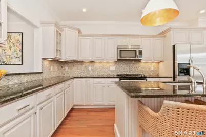 67 Thorpe Street #67, Fairfield, CT 06824 - Photo 13