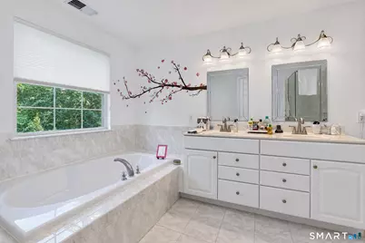 1 Cambridge Drive #1, Danbury, CT 06811 - Photo 29