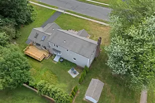 64 Red Top Dr, West Hartford, CT 06110 - Photo 7