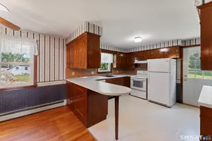 27 Mountain Hill Rd, Thompson, CT 06255 - Photo 11