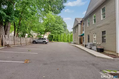 27 Mill Plain Road #4, Danbury, CT 06811 - Photo 19