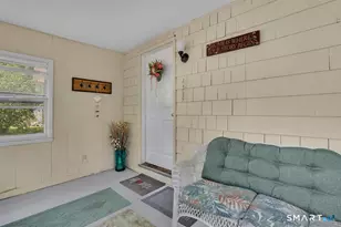 4 Crown St, Middletown, CT 06457 - Photo 25