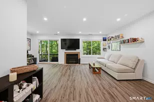 14 Newtown Rd, Danbury, CT 06810 - Photo 9