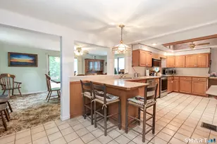 45 Peach Dr, Seymour, CT 06483 - Photo 7