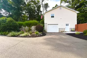 81 Briarwood Dr, Guilford, CT 06437 - Photo 5
